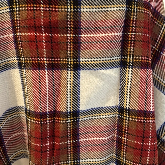 Woman's Merona Red Plaid Scarf/Wrap with fringe detail. - Picture 5 of 6